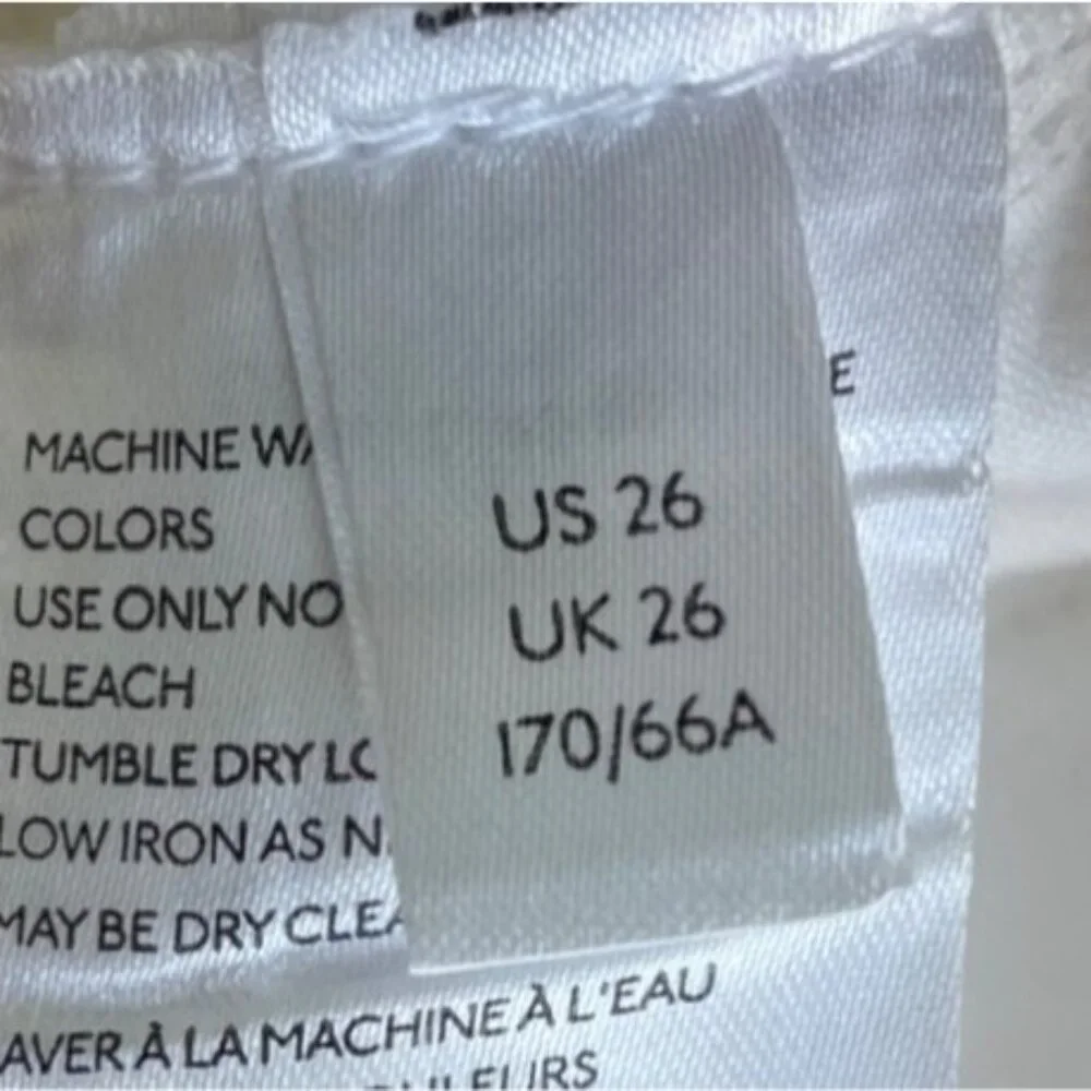We The Free White Jeans Size 26 NWT Skinny Stretch High Rise High Waist Raw‎ Hem
